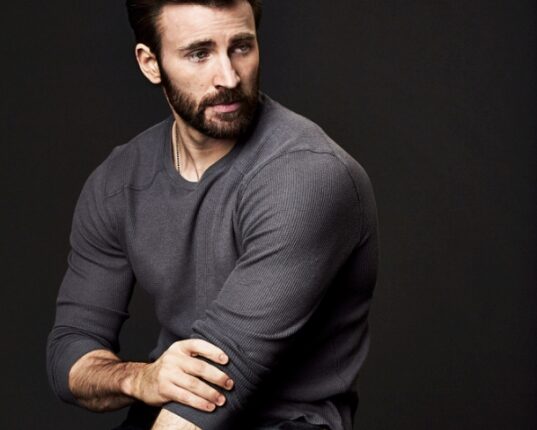 chris-evans-danielle-levitt